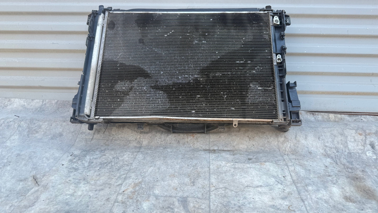 2008-16 Mercedes C300 Engine Radiator Cooling Fan Motor Assembly OEM