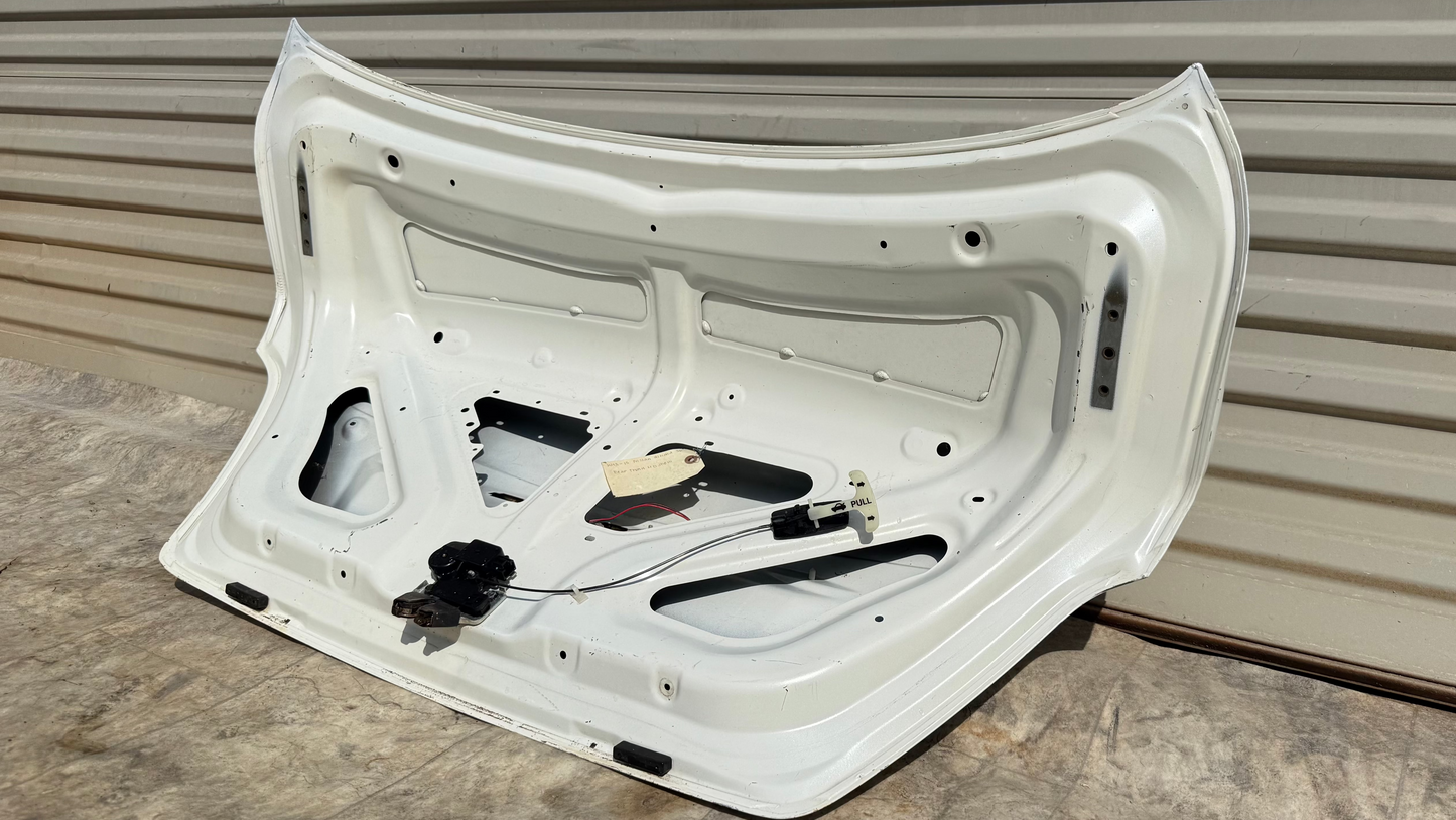 2013-15 Nissan Altima Trunk OEM WHITE