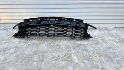 2021-24 Chevrolet Tahoe Suburban Front Bumper Grille OEM