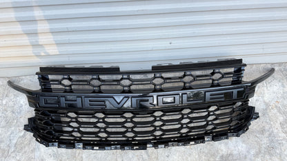 2021-24 Chevrolet Tahoe Suburban Front Bumper Grille OEM