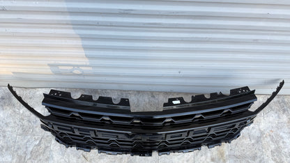 2021-24 Chevrolet Tahoe Suburban Front Bumper Grille OEM