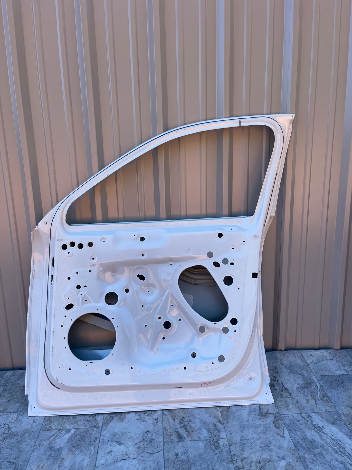 2019-22 Porsche Cayenne Front Right Passenger Side Door Shell OEM&nbsp;