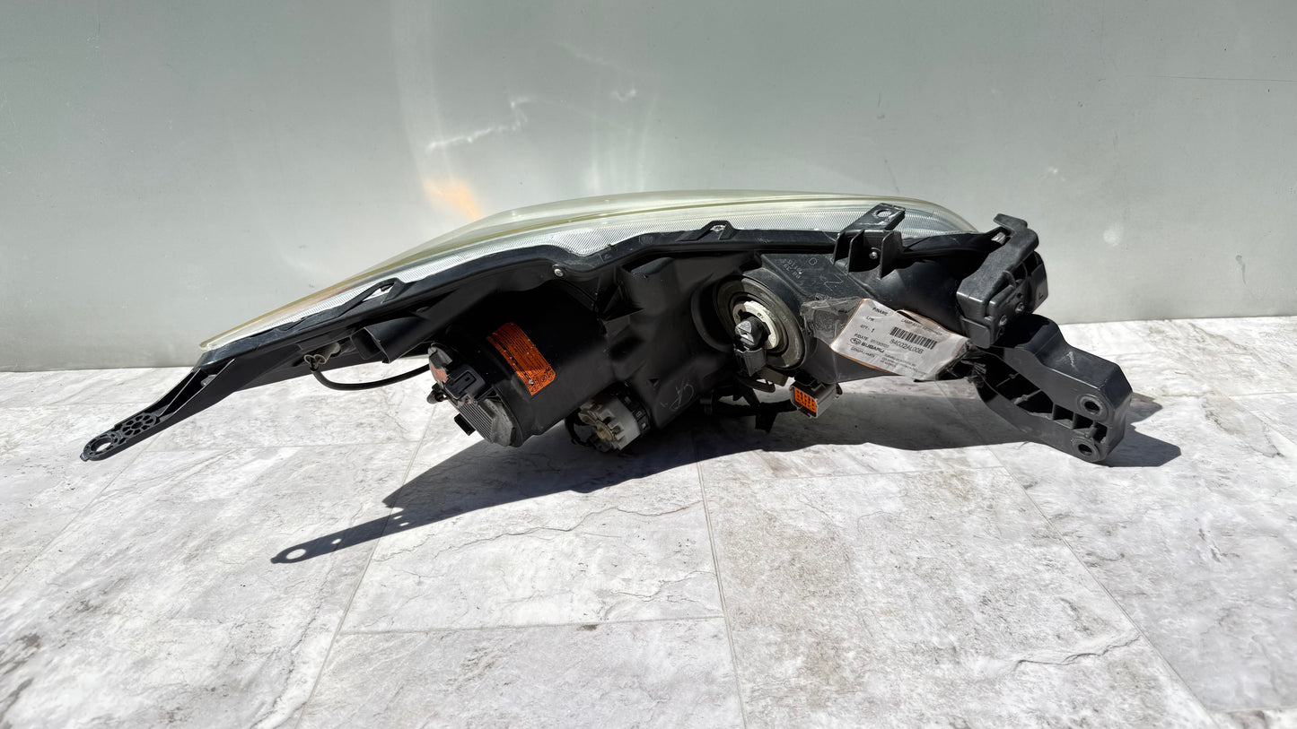 2015-17 Subaru Legacy Right Passenger Side Headlight Halogen/LED OEM