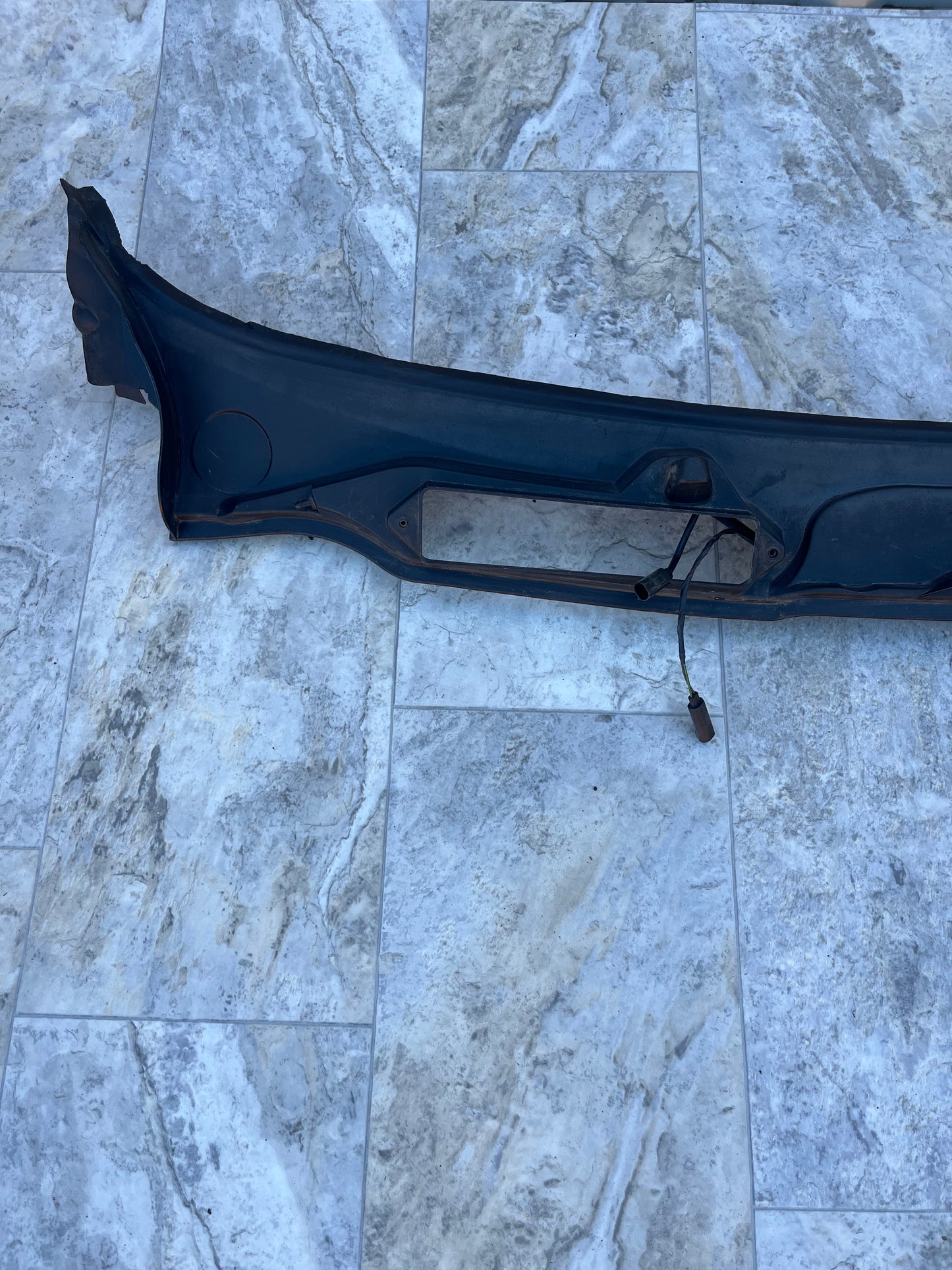 2006-11 BMW 328i Wiper Cowl Panel OEM