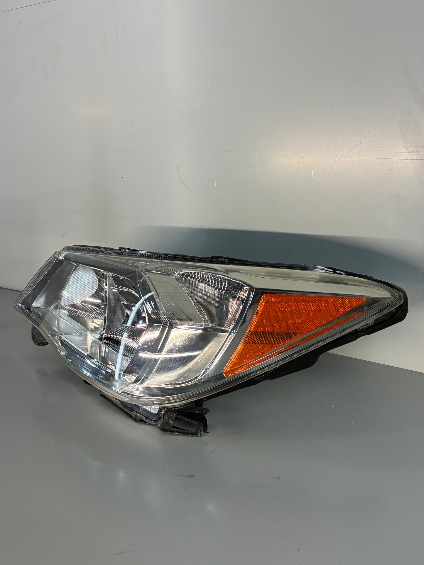 2014-17 Subaru Forester LH Halogen Headlight