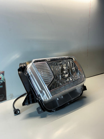 2014-17 Toyota Tundra Driver Left Headlight