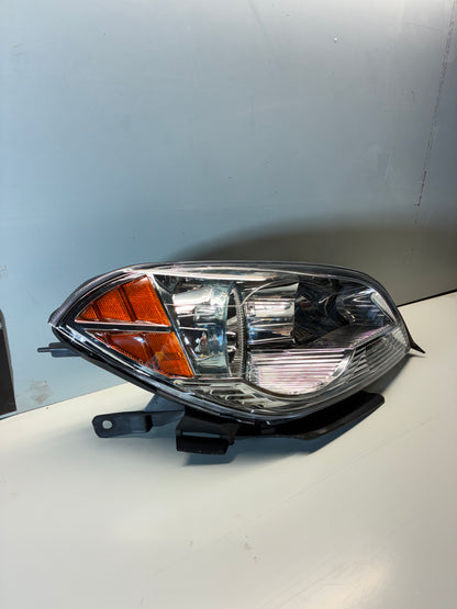 2008-12 Chevy Malibu Right Passenger Side Chrome Housing Halogen Headlight&nbsp;