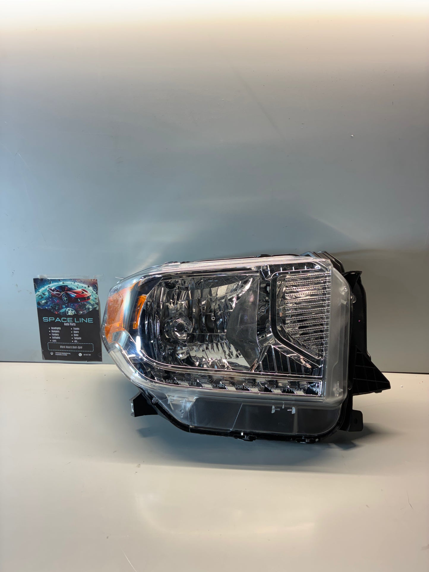 2014-16 Toyota Tundra Right Passenger Side Halogen Headlight OEM