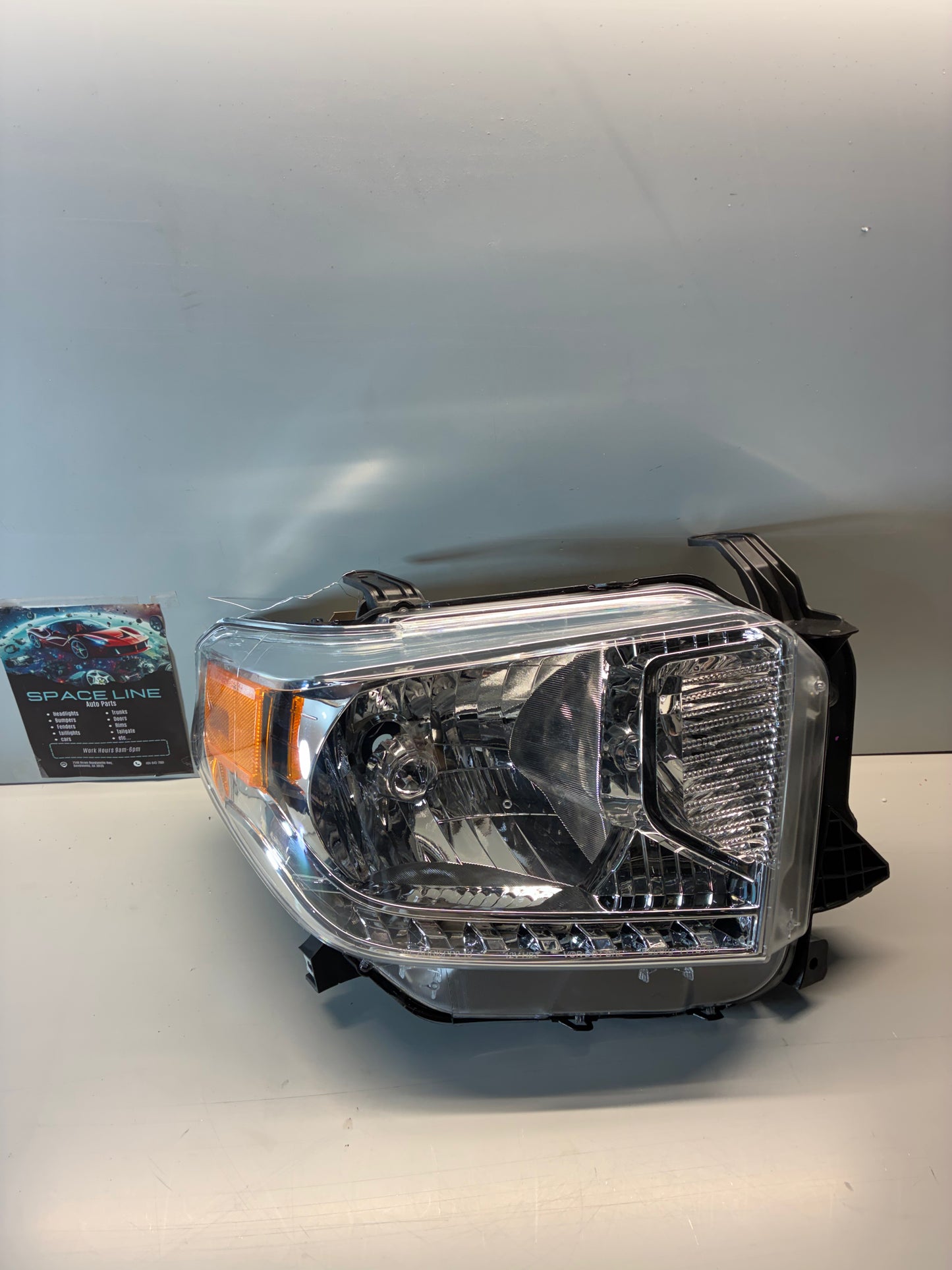 2014-16 Toyota Tundra Right Passenger Side Halogen Headlight OEM