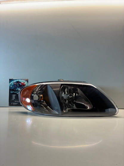 2001-07 Dodge Caravan Clear Lens Right Passenger Side Headlight