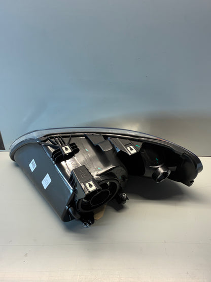 2001-07 Dodge Caravan Clear Lens Right Passenger Side Headlight