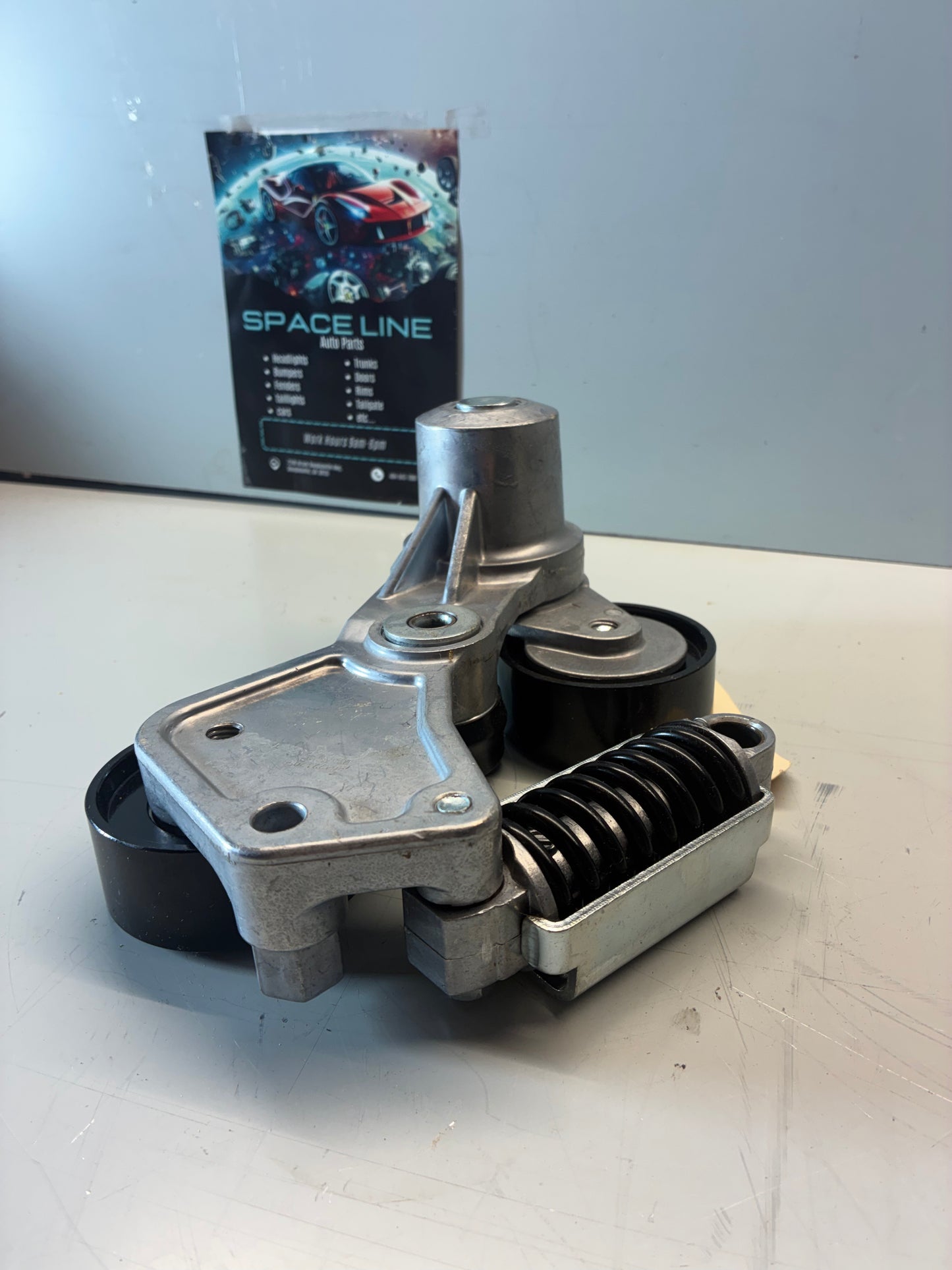 2008-14 Chevrolet Malibu Belt Tensioner/pulley