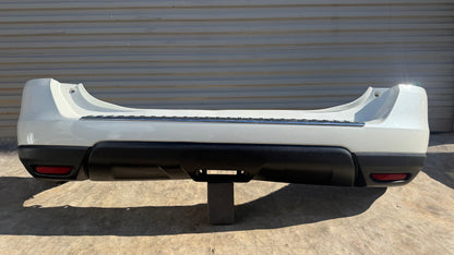 2014-2016 Nissan Rouge rear bumper white