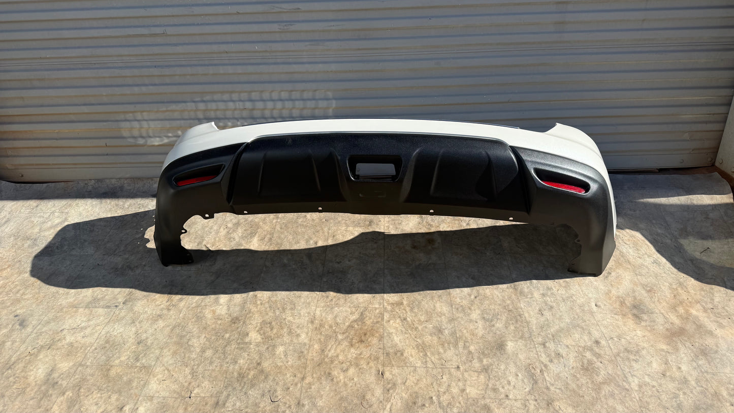 2014-2016 Nissan Rouge rear bumper white