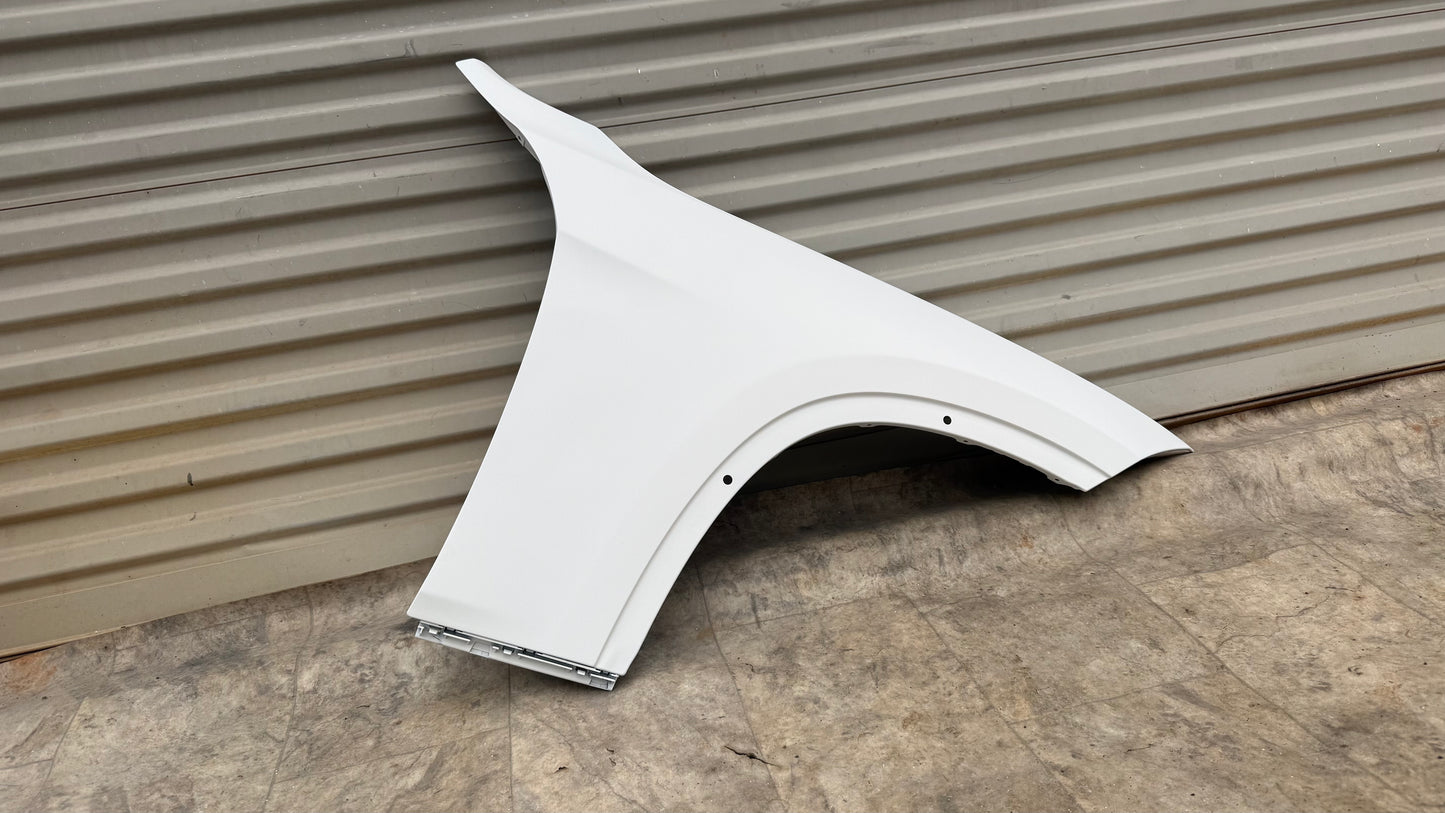 2013-2015 BMW X1 E84RIGTH Passenger side fender