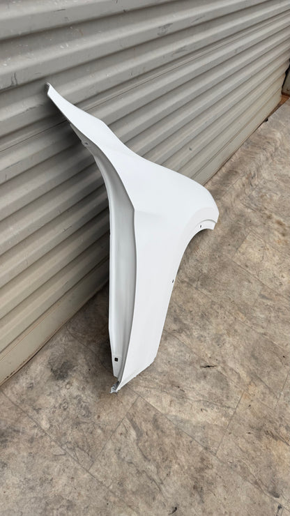 2013-2015 BMW X1 E84RIGTH Passenger side fender
