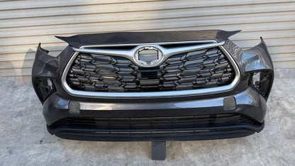 2020-23 Toyota Highlander Hybrid Front Bumper OEM