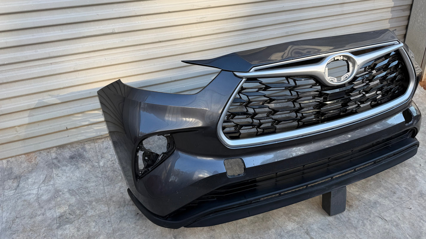 2020-23 Toyota Highlander Hybrid Front Bumper OEM