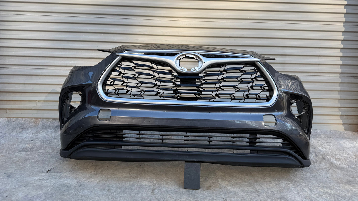 2020-23 Toyota Highlander Hybrid Front Bumper OEM