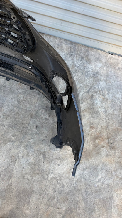 2020-23 Toyota Highlander Hybrid Front Bumper OEM