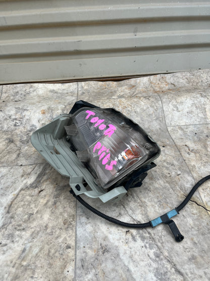 2012-15 Lexus CT200H Front Turn Signal Foglight LEFT & RIGHT